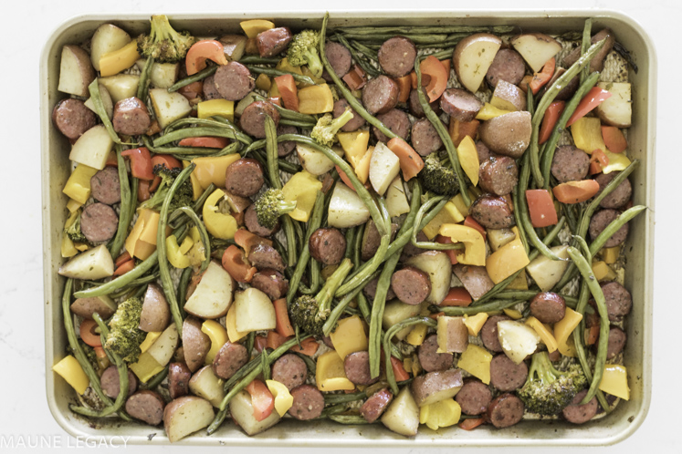 Top Arkansas lifestyle blogger, Jennifer from Maune Legacy, shares an easy keto-friendly sausage and veggie recipe. Click here for the recipe and more!