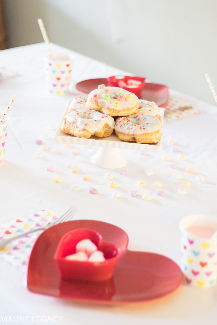 Sharing these kids Valentine's Day party ideas on the blog. One fun way to make your kids feel extra special is by planning a festive breakfast for them. - A Super Fun Kids Valentines Day Party featured by popular Arkansas lifestyle blogger, Maune Legacy | Fun Valentines Day Kids Party featured by top US lifestyle blog, Maune Legacy: image of Valentines party decorations