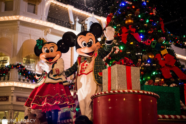 Popular lifestyle blogger Maune Legacy shares her Disney World experiences. From the tea party to the pirate league, there are so many unique experiences available. Check out these ideas and pin for your future trip!