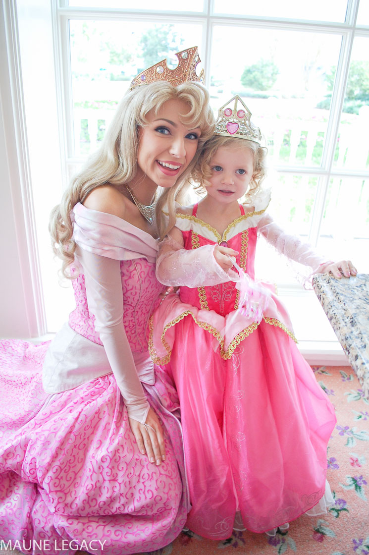 Popular lifestyle blogger Maune Legacy shares her Disney World experiences. From the tea party to the pirate league, there are so many unique experiences available. Check out these ideas and pin for your future trip!
