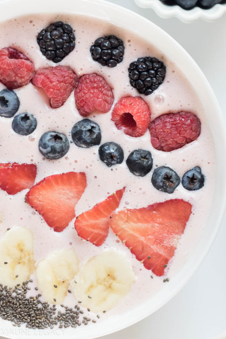 Arkansas lifestyle blogger Maune Legacy shares her healthy smoothie bowl recipe Recipe, packed with protein and filled with fresh berries, bananas and chia seeds. Toss the ingredients in your blender, and top with desired toppings and enjoy a quick and healthy breakfast. Click here now for the full recipe.