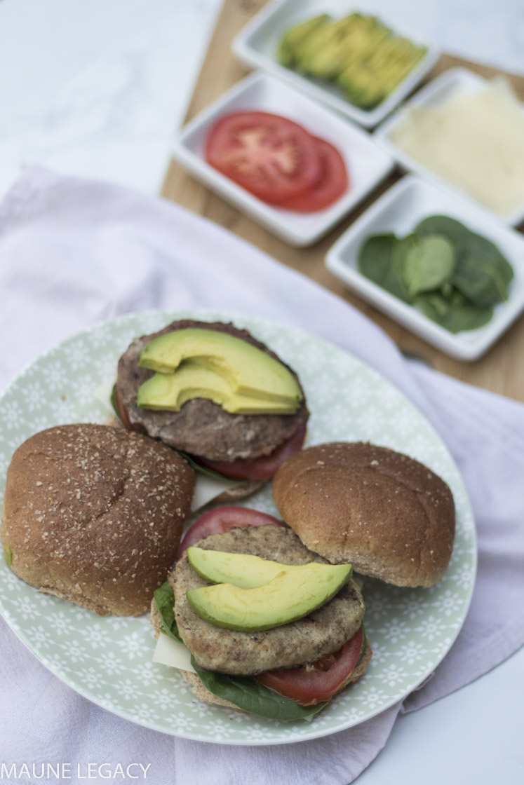 This recipe is for healthy turkey burgers with avocado, tomato, spinach leaves and swiss cheese,, a favorite for kids and adults. Click here now for the recipe! #turkeyburgers #healthyrecipes #avocadoburger #grilledturkeyburger