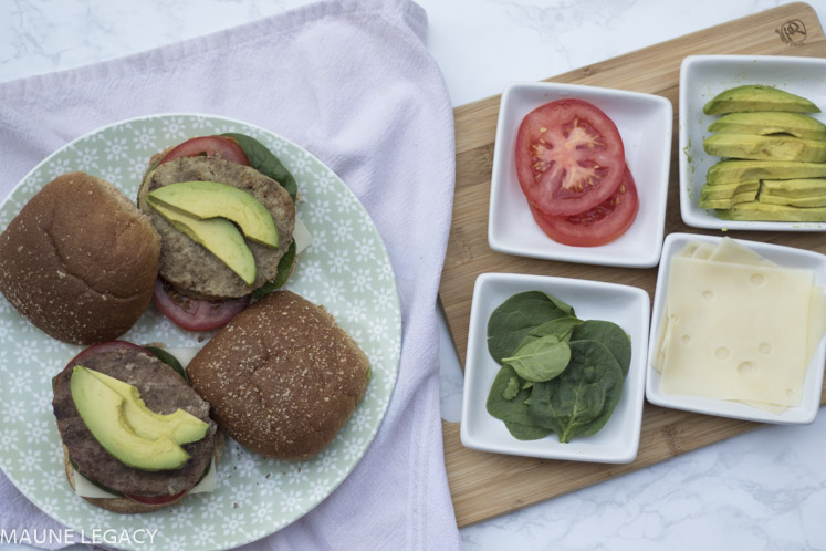 This recipe is for healthy turkey burgers with avocado, tomato, spinach leaves and swiss cheese,, a favorite for kids and adults. Click here now for the recipe! #turkeyburgers #healthyrecipes #avocadoburger #grilledturkeyburger