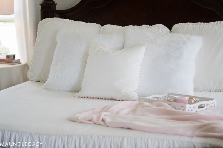 Arkansas lifestyle blogger, Jennifer from Maune Legacy, shares affordable home essentials to help complete a space. From accent pillows to fresh towels, click here to see them all!