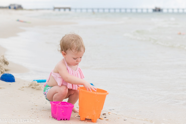 Arkansas lifestyle blogger, Jennifer from Maune Legacy, shares a Gulf Shores Family Vacation guide. Click here for the must-see family activities!