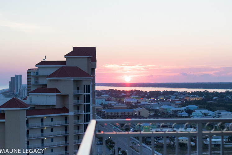 Arkansas lifestyle blogger, Jennifer from Maune Legacy, shares a Gulf Shores Family Vacation guide. Click here for the must-see family activities!