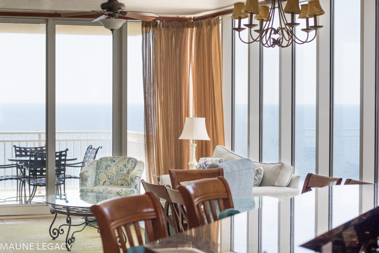 Arkansas lifestyle blogger, Jennifer from Maune Legacy, shares a Gulf Shores Family Vacation guide. Click here for the must-see family activities!