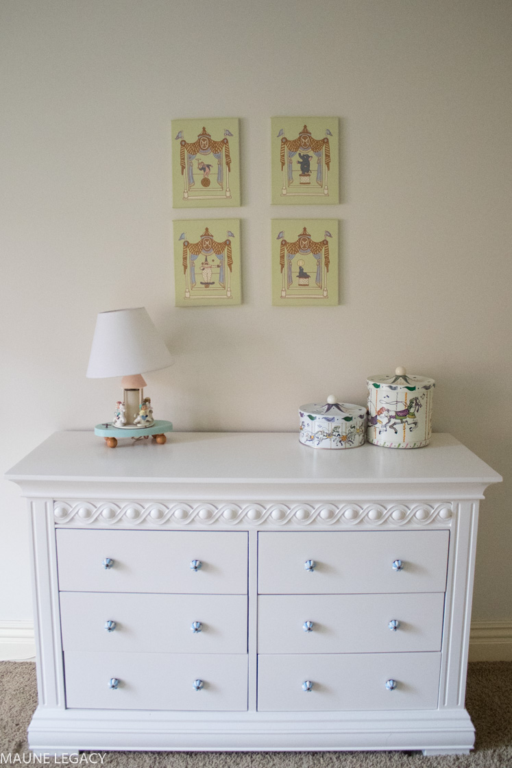 Arkansas lifestyle blogger, Jennifer from Maune Legacy, shares a fun white and blue bedroom any toddler boy would love. Click to see room ideas!