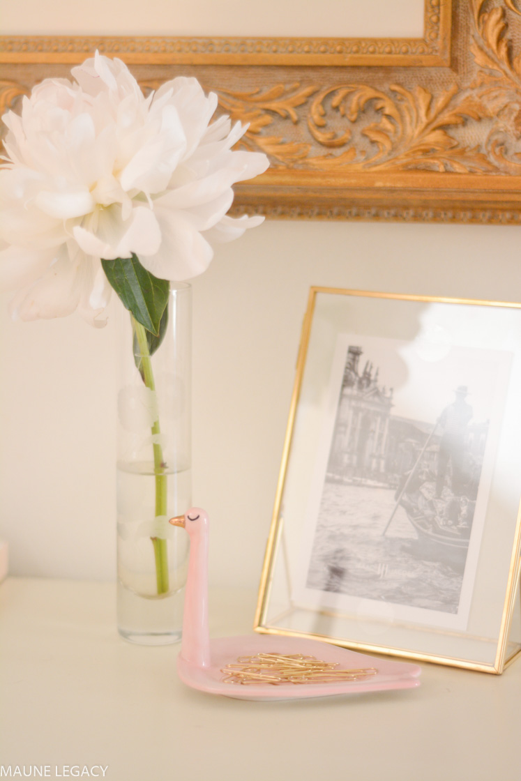 Top Arkansas lifestyle blogger, Jennifer from Maune Legacy, shares the process of working with a designer to create a transformational interior design plan.