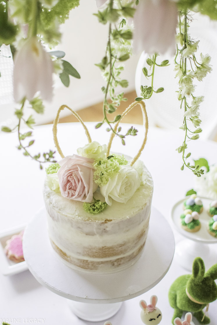 a beautiful Easter cake for your celebration