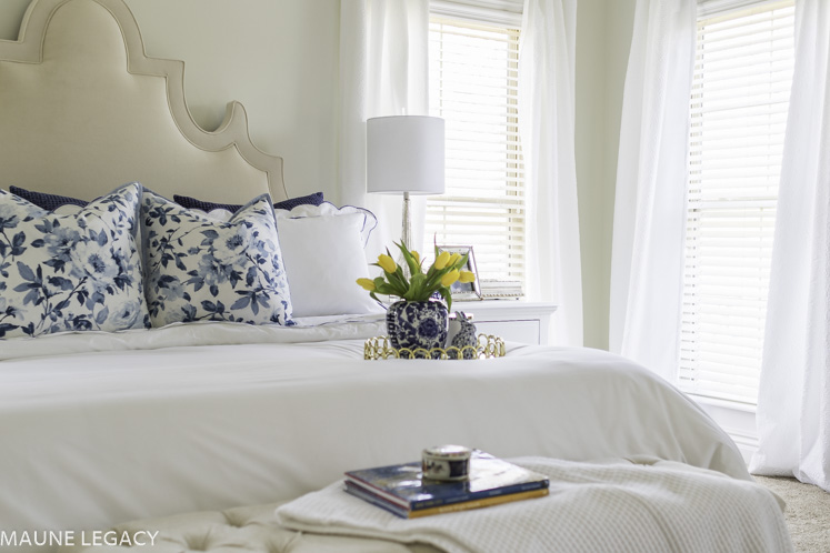 Top Arkansas lifestyle blogger, Jennifer from Maune Legacy, shares a spring home decor tour and blog hop with talented bloggers. Click for spring decor!