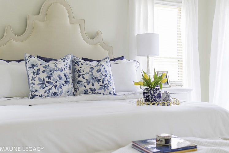 Top Arkansas lifestyle blogger, Jennifer from Maune Legacy, shares gorgeous master bedroom decor ideas for spring. Click to see inspiration for home decor!