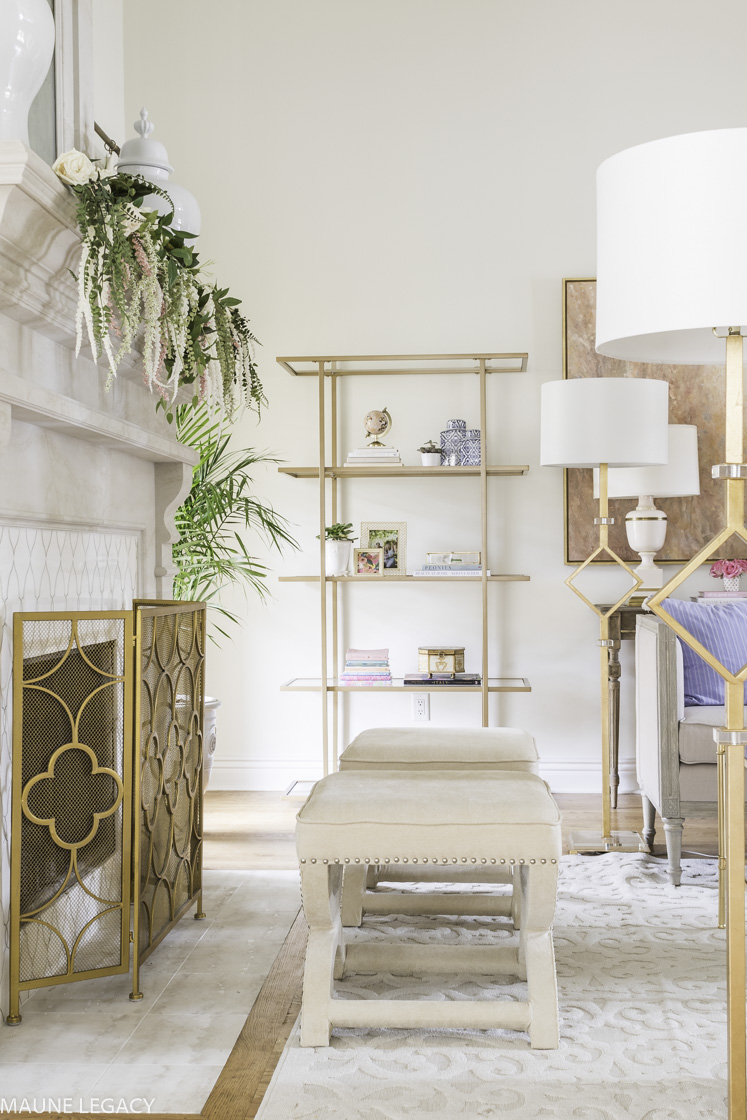 Top Arkansas lifestyle blogger, Jennifer from Maune Legacy, shares a spring home decor tour and blog hop with talented bloggers. Click for spring decor!