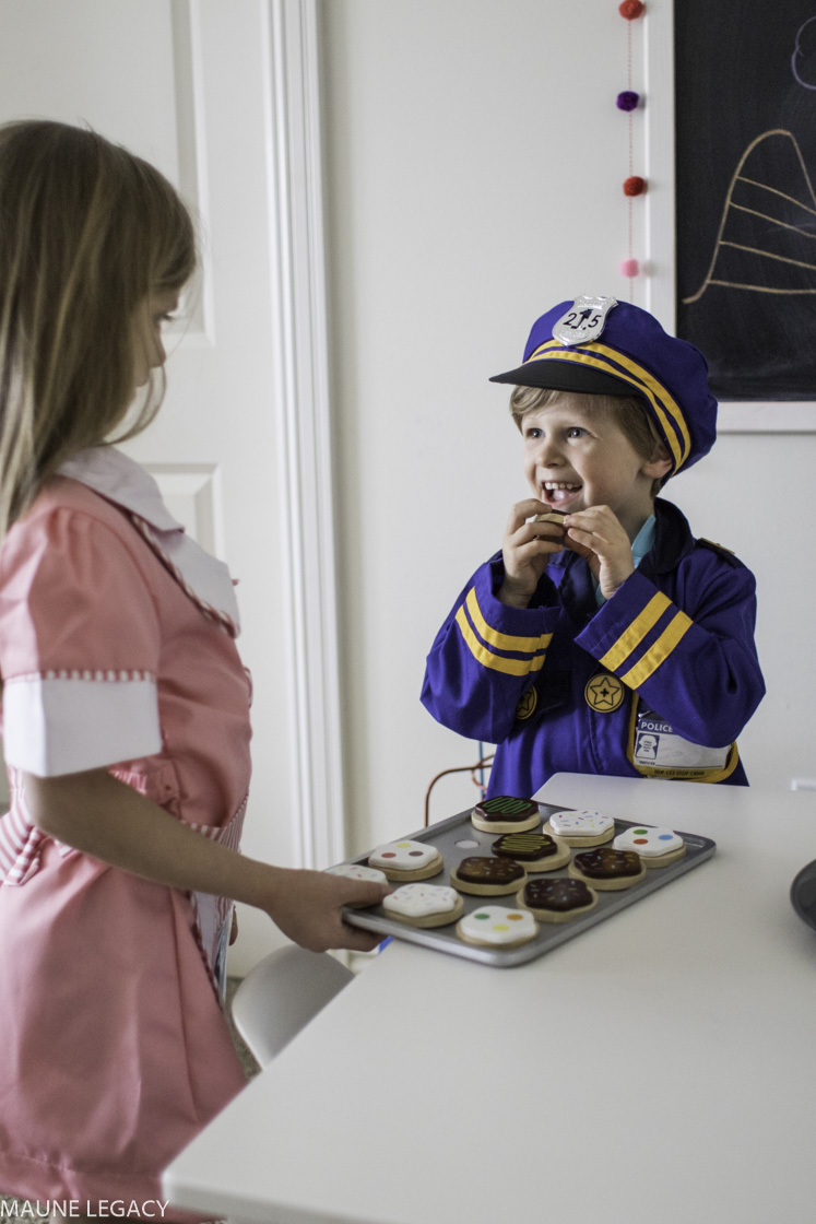 Top Arkansas lifestyle blogger, Jennifer from Maune Legacy, shares the best toys to help your child reach developmental milestones. Click here to read!
