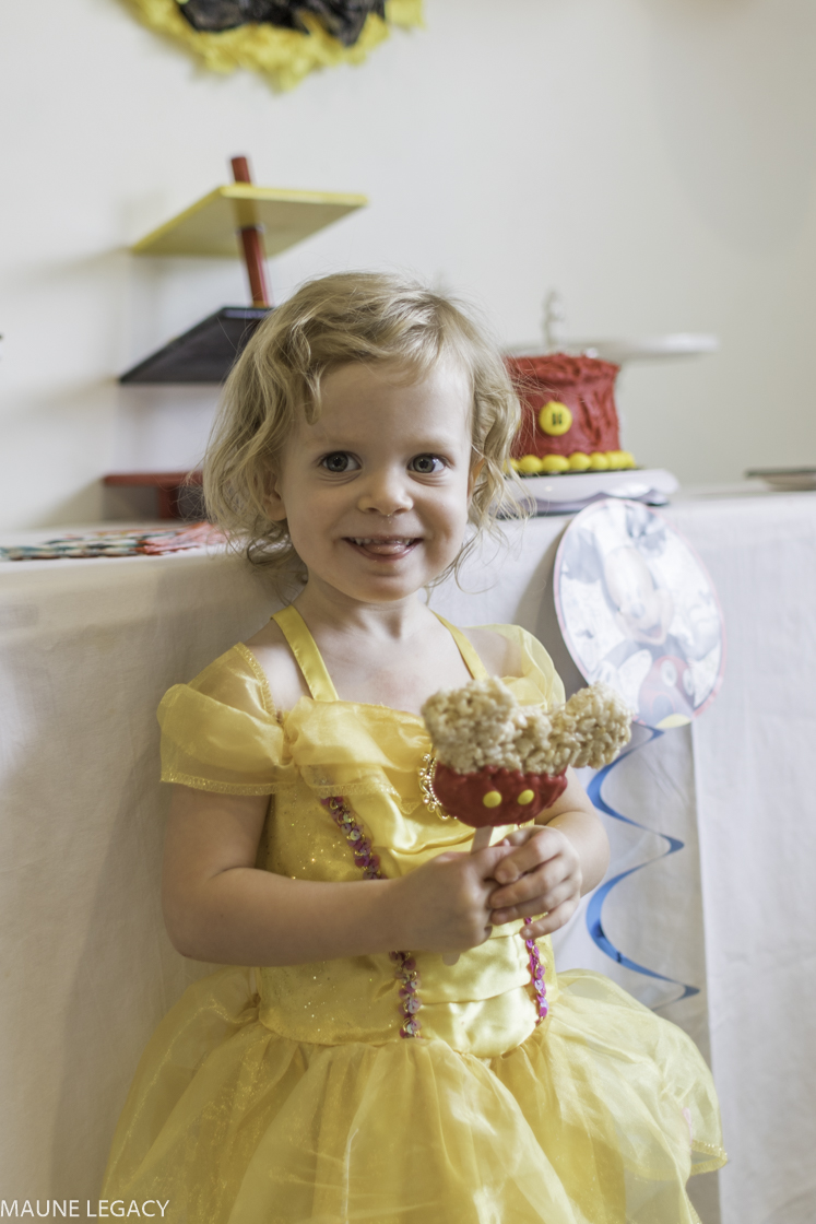 Top Arkansas lifestyle blogger, Jennifer from Maune Legacy, shares creative and fun Disney party ideas, from Mickey Mouse to Disney Princess, click to see it all!