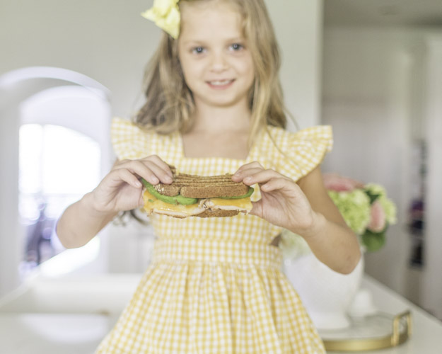 This easy, cheesy turkey avocado sandwich recipe is a healthy lunch or dinner option that you family is sure to love. Add some secret ingredients for the adults and everyone will be happy! Click here for the recipe now!