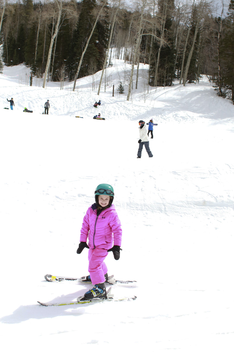 Top Arkansas lifestyle blogger, Jennifer Maune, shares the ultimate travel guide for your next Beaver Creek Ski Vacation. Click here to see all the details!