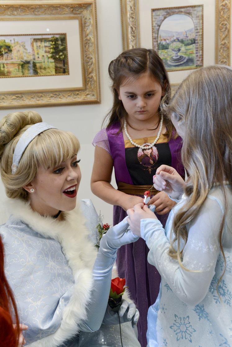 This magical Disney Princess Christmas Ball Birthday Party is full of party inspiration for your birthday princess. Disney Princesses were on hand to dance and celebrate, all while the girls enjoyed a tea party. Check out these Disney Princess birthday party ideas shared by top blogger, Jennifer Maune.