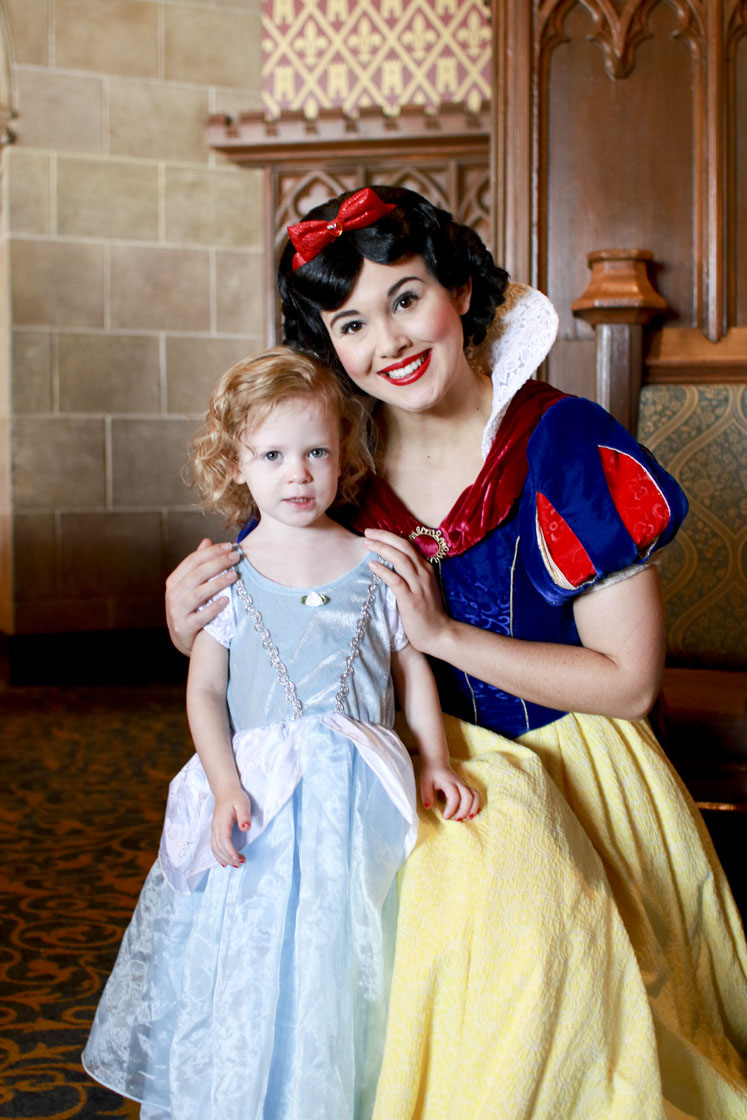 I'm sharing tips for planning your Disney Vacation in under a month! We worked with Small World Big Fun, a Disney Travel Agent, to pull together the best trip and I'm sharing some of their top tips!