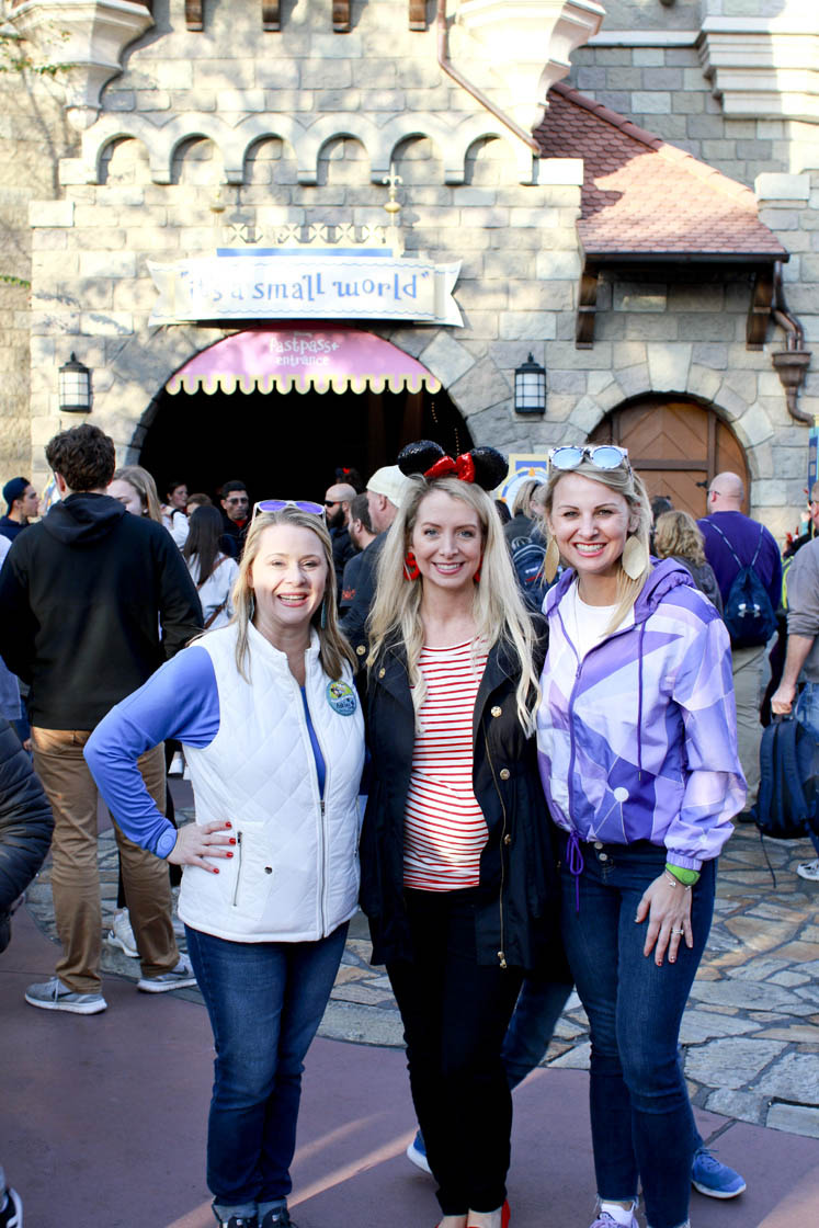 I'm sharing tips for planning your Disney Vacation in under a month! We worked with Small World Big Fun, a Disney Travel Agent, to pull together the best trip and I'm sharing some of their top tips!