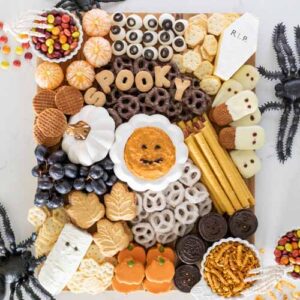 These 8 Halloween Charcuterie Board Ideas are perfect for an afternoon snack, a halloween school party, or a festive halloween party dessert. From colorful to spooky, you'll love these ideas for creating a halloween snack board are perfect for grazing on Halloween night, with items from Trader Joe's.