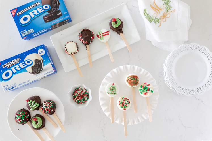 These easy holiday recipes look great displayed and are delicious options for your upcoming holiday parties. RITZ smoked gouda toppers and OREO fudge covered cookie pops are so fun for your Christmas parties.