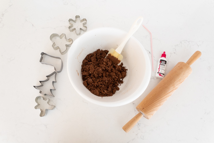 DIY homemade Christmas ornaments can be whipped from items already in your home