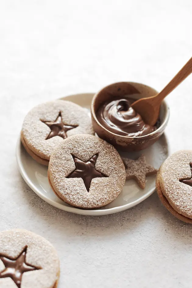 hazelnut linzer cookie recipe
