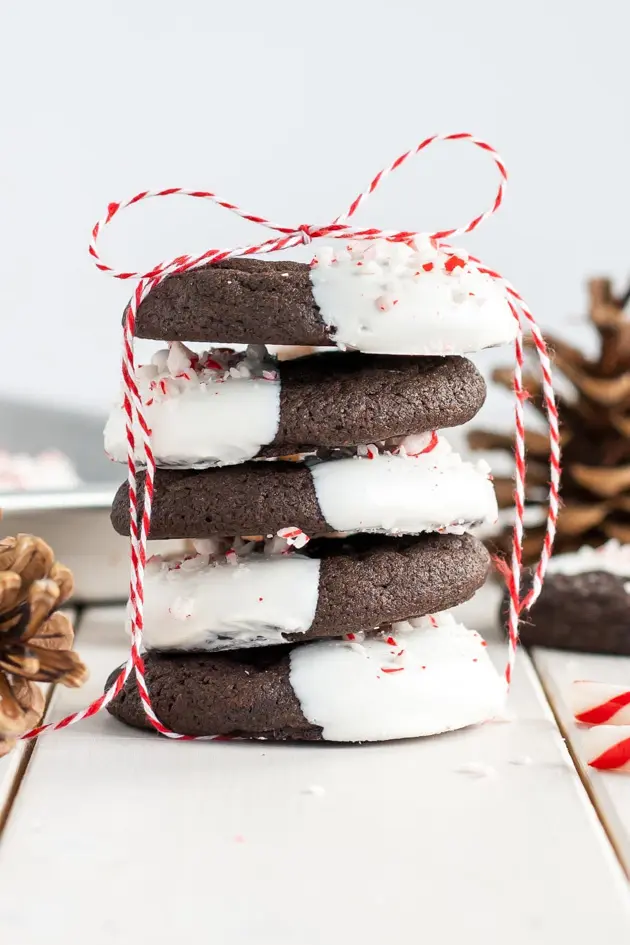 dark chocolate candy cane cookies