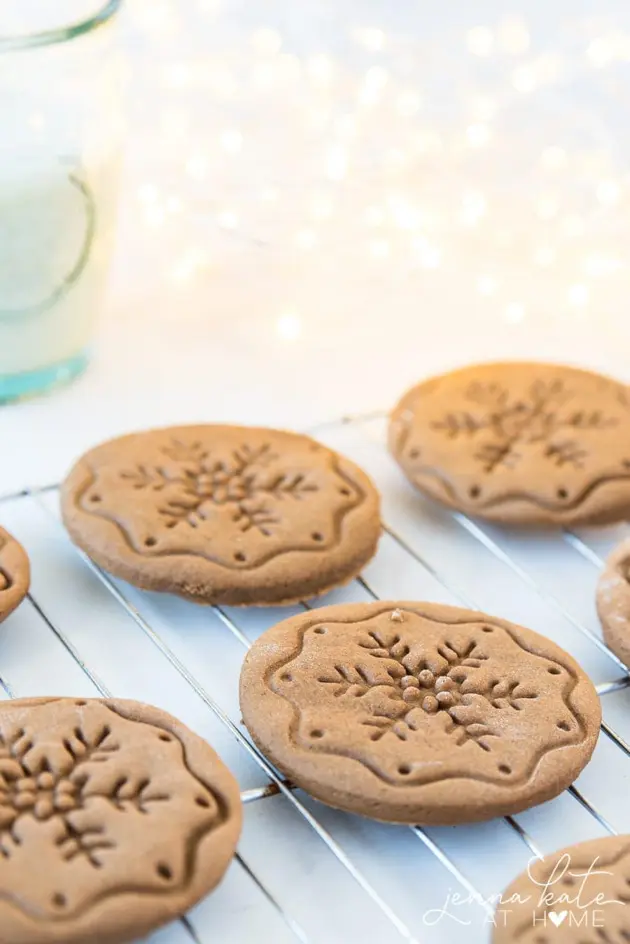 secret ingredient soft gingerbread cookie recipe